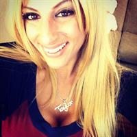 Taylor Stevens taking a selfie