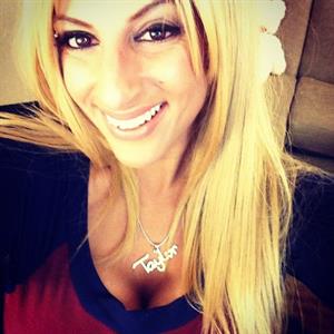 Taylor Stevens taking a selfie