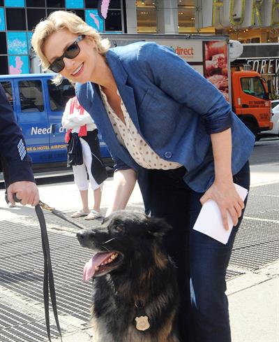 Jane Lynch in New York City (May 21, 2013) 