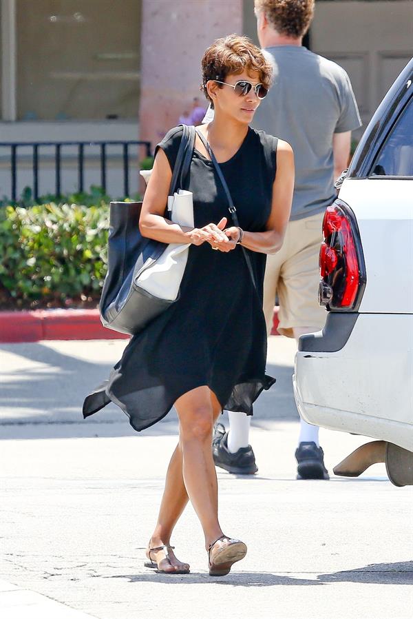 Halle Berry at local nail spa in Malibu August 12, 2014