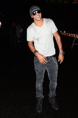 Shemar Moore shows off his six pack at The Beyonce Concert August 2, 2014
