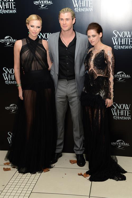 Charlize Theron and Kristen Stewart at the  Snow White And The Huntsman  World Premiere, May 14, 2012