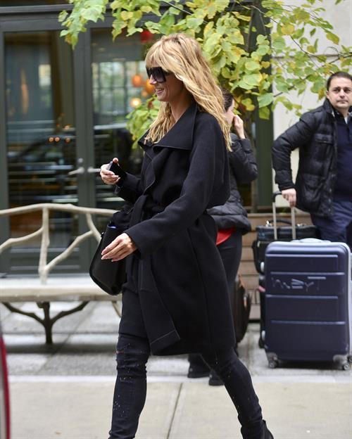 Heidi Klum leaves her hotel in New York City on November 1, 2013