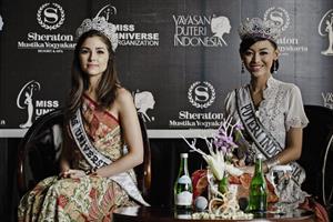 Olivia Culpo Visits Indonesia (Feb 7, 2013) 