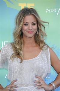 Kaley Cuoco 2011 at the Teen Choice Awards on August 7, 2011