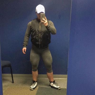 Chloe Sannito taking a selfie