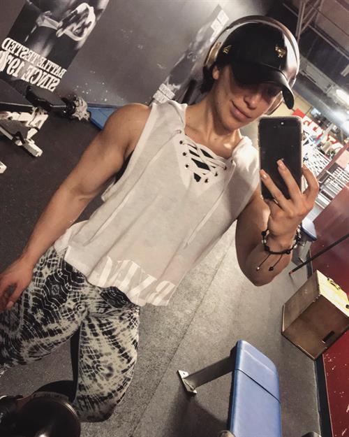 Chloe Sannito in a bikini taking a selfie