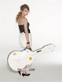 Taylor Swift - Glamour 2009/2010 by Matthias Vriens
