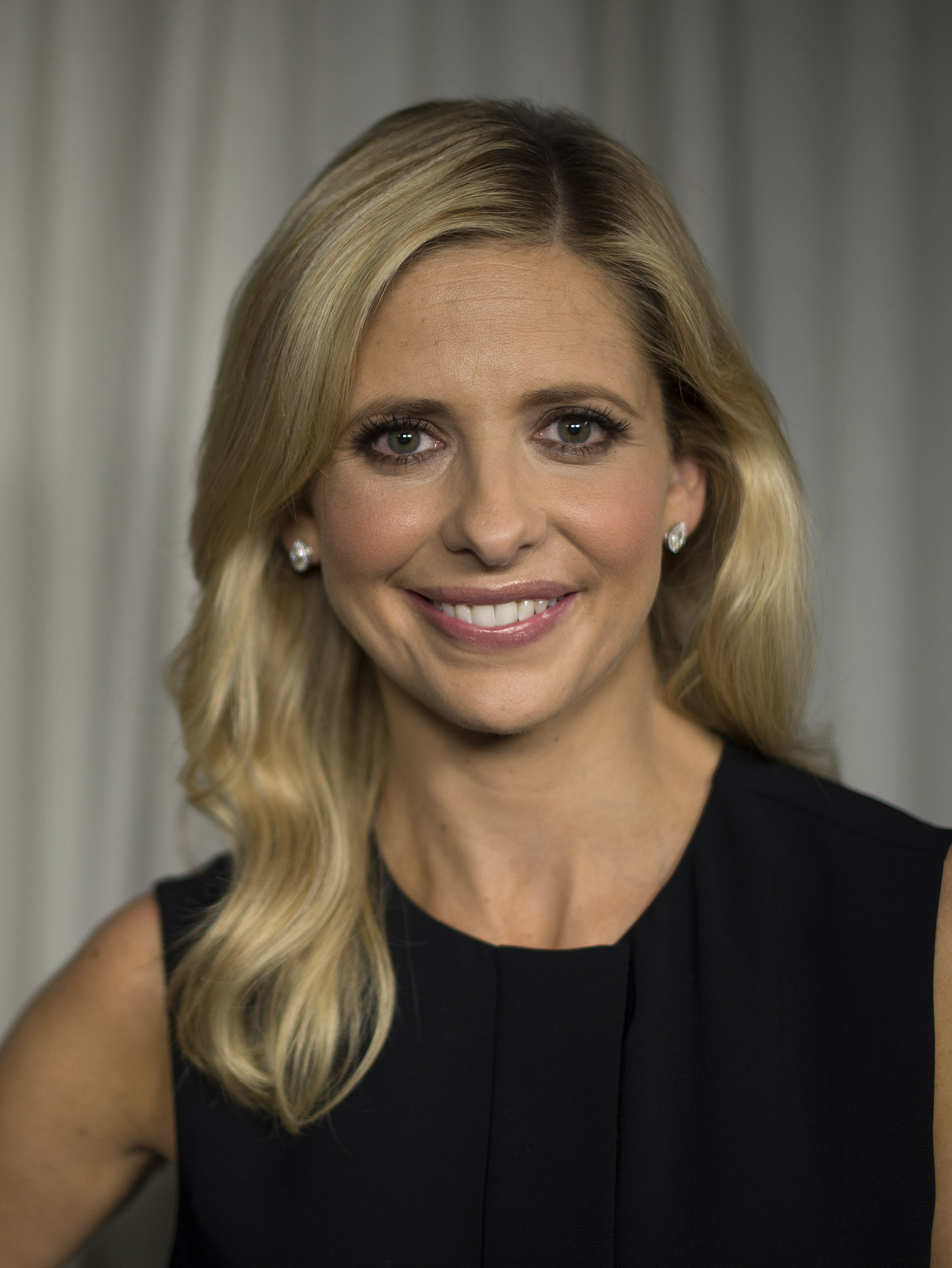 Sarah Michelle Gellar Portrait session in Los Angeles on September 24 ...