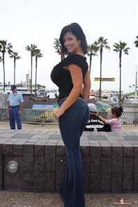 Denise Milani Snapshots - Aquarium