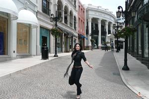 Denise Milani Snapshots - Beverly_Hills