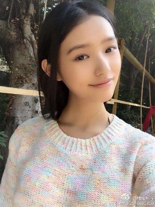 Yun Lin taking a selfie