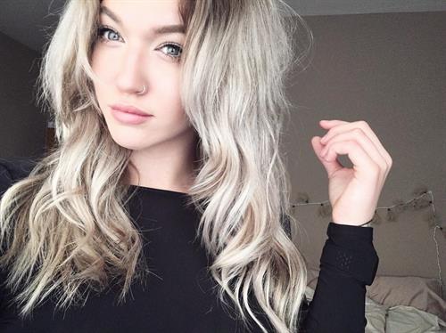 Rowan Cheshire taking a selfie