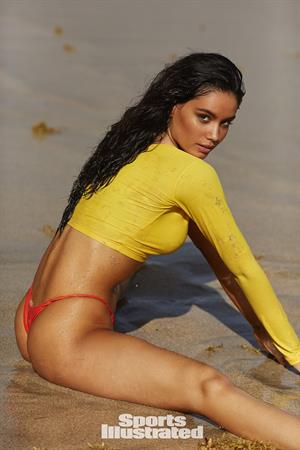 Anne de Paula Bikini Pictures Anne de Paula for Sports Illustrated Swimsuit Edition 2018
