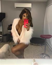 Yarishna Ayala Otero Selfie Pictures Yarishna Ayala Otero taking a selfie
