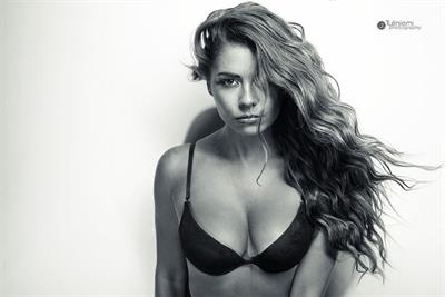 Alanna Saskia Thomas in lingerie