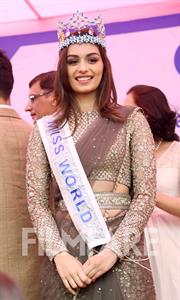 Manushi Chhillar