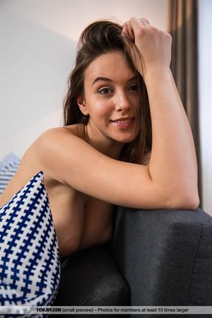 Jessica Albanka Topless Pictures Alisa I Nude Perfection