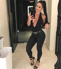 Michelle Lewin taking a selfie