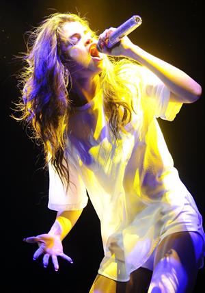 Selena Gomez –  Stars Dance  Milan performance 9/16/13  