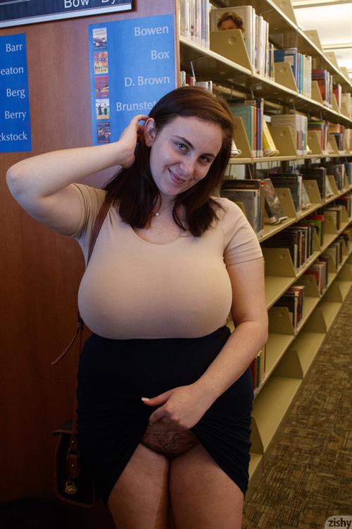 Mily Marks Busty Chick by the Pool