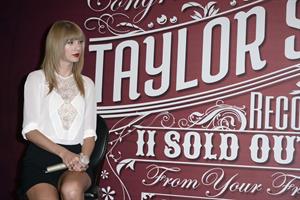 Taylor Swift 'Red' Tour Press Event in LA 8/20/13  