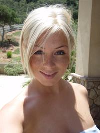 Dianna Dahlgren taking a selfie