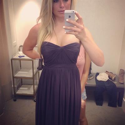 Dianna Dahlgren taking a selfie