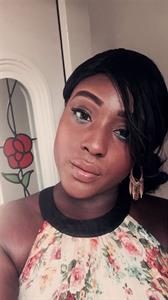 Oyinka Yusuff taking a selfie