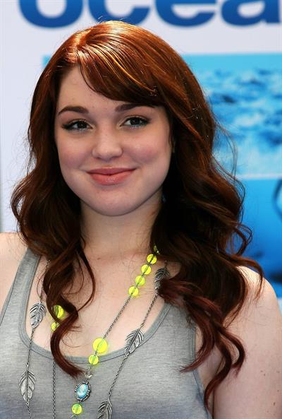 Jennifer Stone