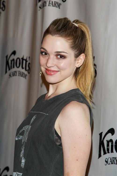 Jennifer Stone