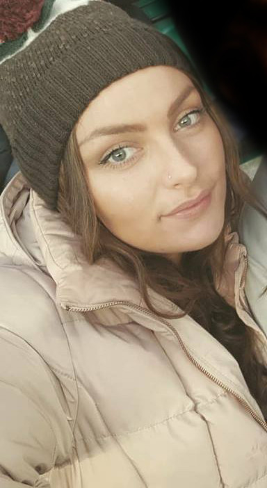 Babe selfie - Sexy babe with nice eyes