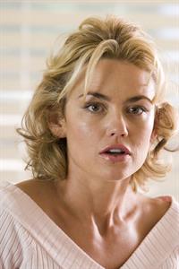 Kelly Carlson