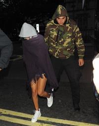 Rihanna - Covers her face while out in London (19.07.2013) 