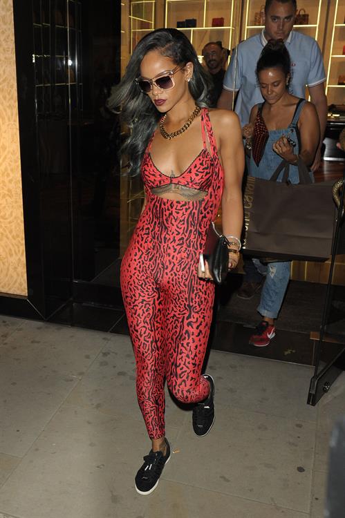 Rihanna - Shows off her toned physique in London in a $198 Adidas Originals Opening Ceremony (19.07.2013) 