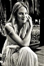 Candice Swanepoel