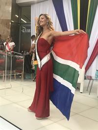 Demi-Leigh Nel-Peters