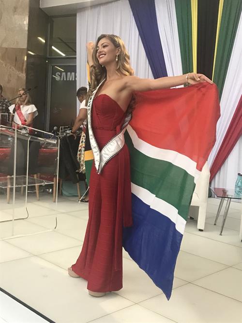 Demi-Leigh Nel-Peters