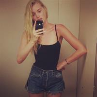Elsa Hosk taking a selfie