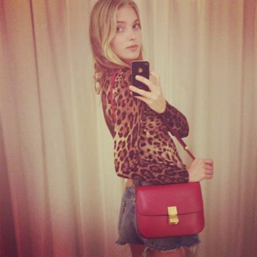 Elsa Hosk taking a selfie