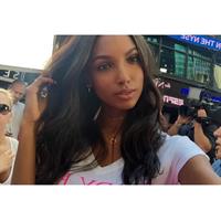 Jasmine Tookes taking a selfie