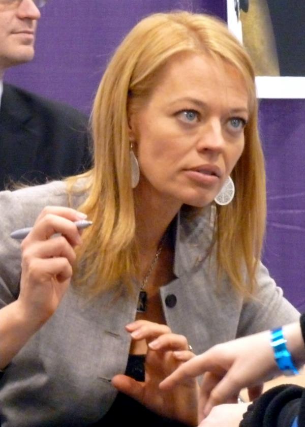 Jeri Ryan