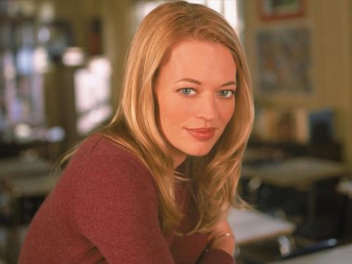 Jeri Ryan