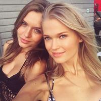 Josephine Skriver taking a selfie