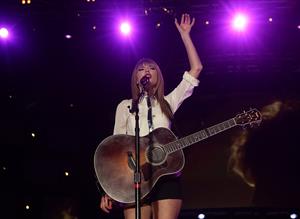 Taylor Swift Capital Radio Summer Time Ball at Wembley Stadium in London - June 9, 2013 