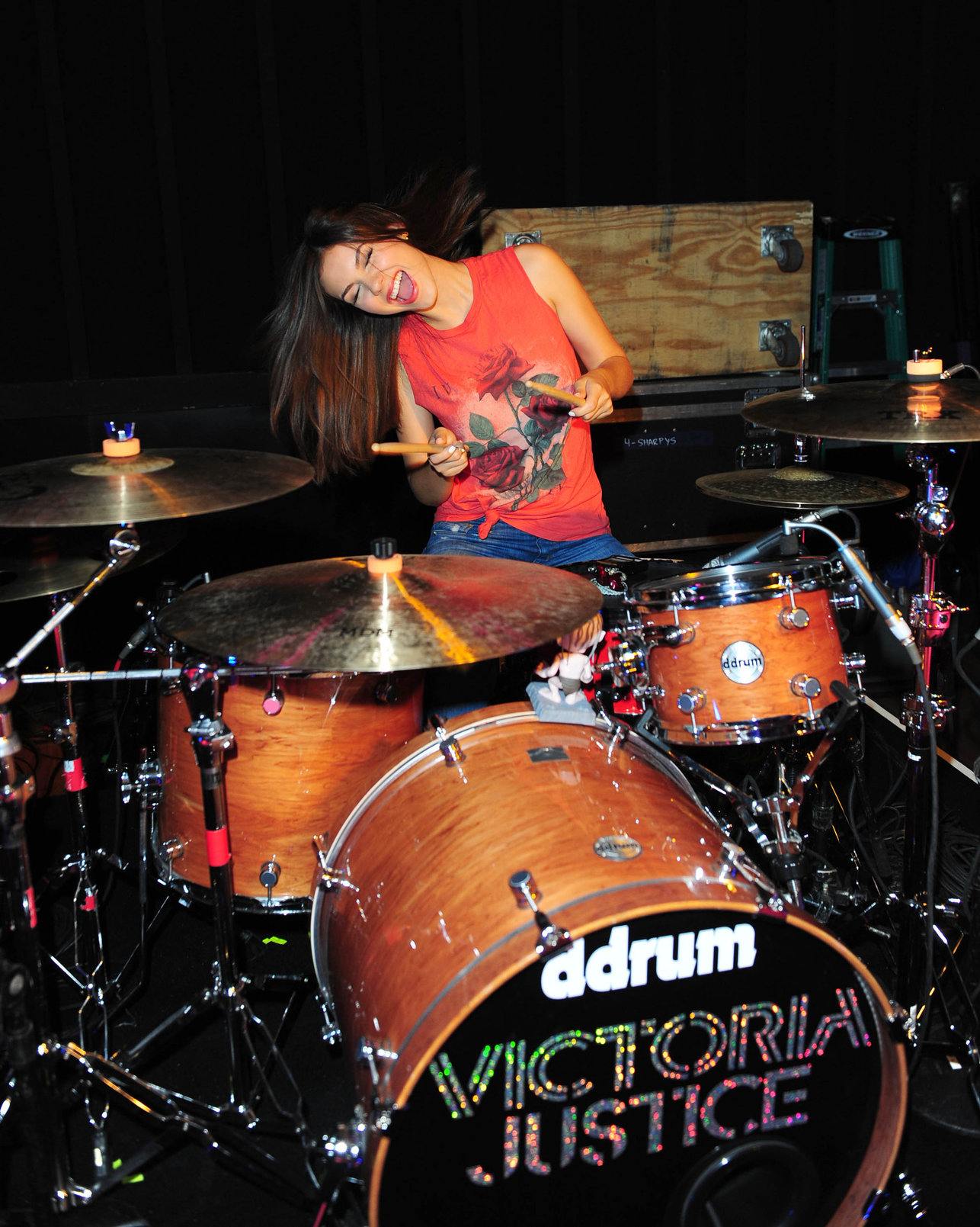 Victoria Justice Pictures Victoria Justice Rehearsal for tour with Big Time Rush in Burbank - June 18, 2013