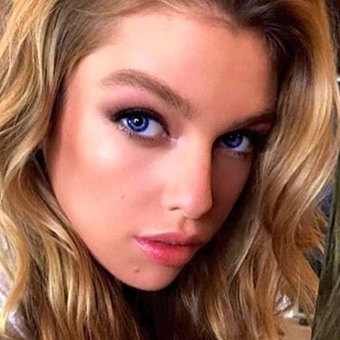 Stella Maxwell