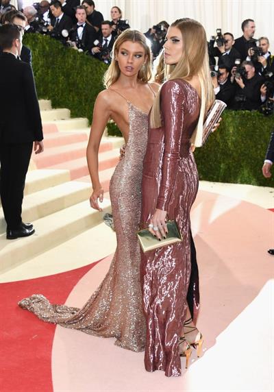 Stella Maxwell Pictures Stella Maxwell