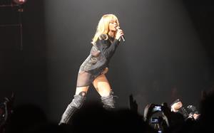 Rihanna performs 'Diamonds World Tour' in Antwerpen (June 5, 2013) 