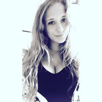 Charlotte taking a selfie